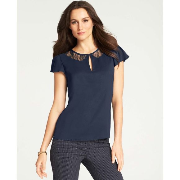 Ann Taylor Sz 00 Lace Collar Blouse Navy Blue Flutter Sleeve Keyhole Neck Fitted - Picture 1 of 10